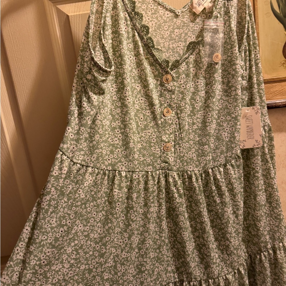Dress - Picture 3 of 6